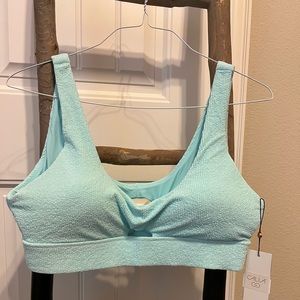 Super cute textured keyhole bikini top